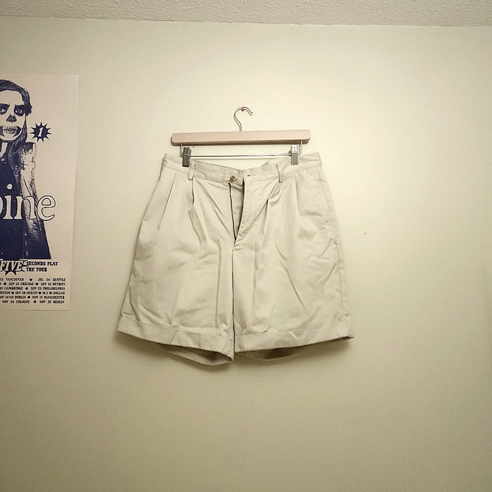 Wind River shorts (size 32)